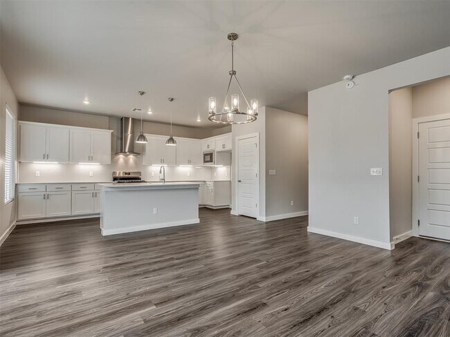 Building Photo - 520 NW 176th Terrace
