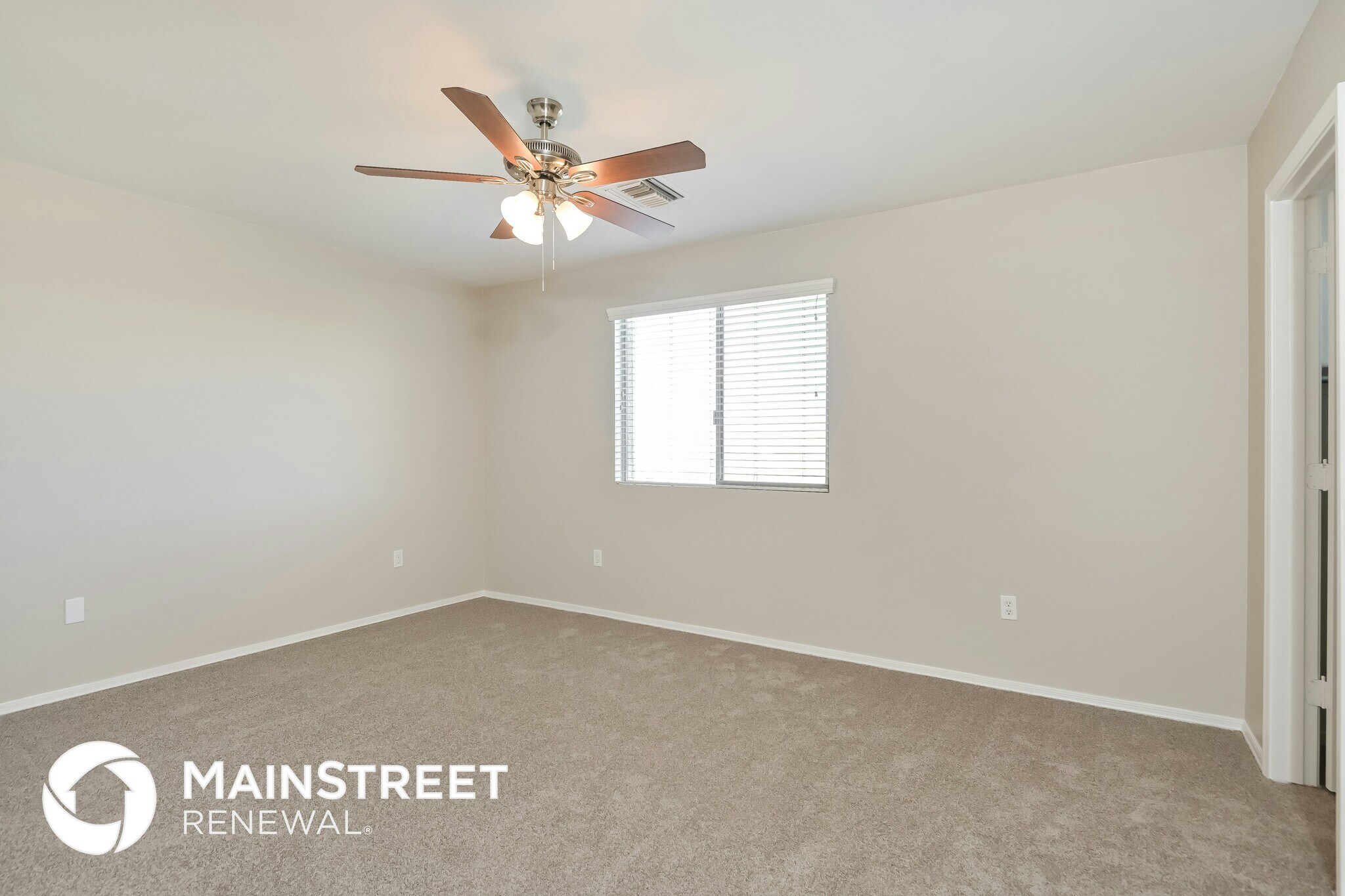 Building Photo - 10601 E Singing Canyon Dr