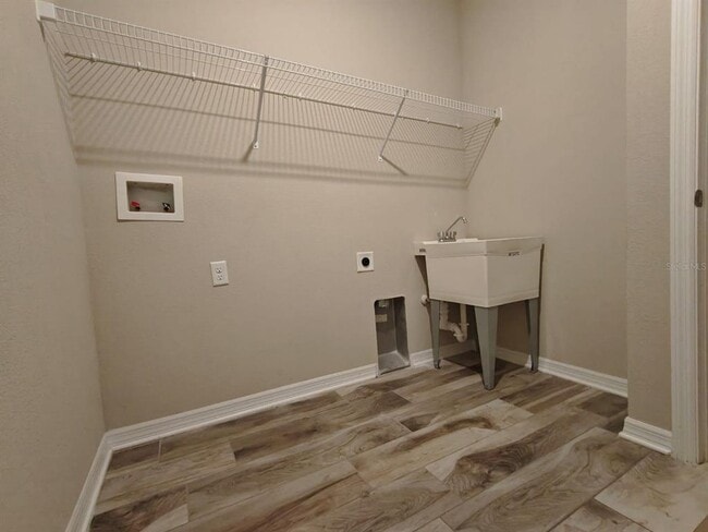 Building Photo - 4875 Sweet Blossom Cv