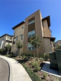 Building Photo - 49 Sanctuary Ln