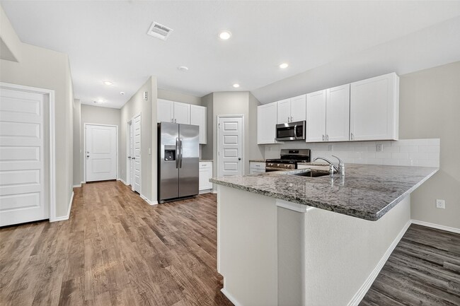 Building Photo - 79 Courageous Side Way