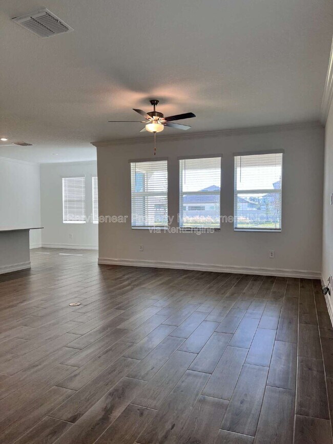 Building Photo - 7016 119th Ct E