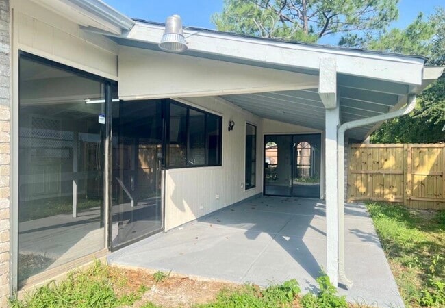 Building Photo - 15730 Corsair Rd