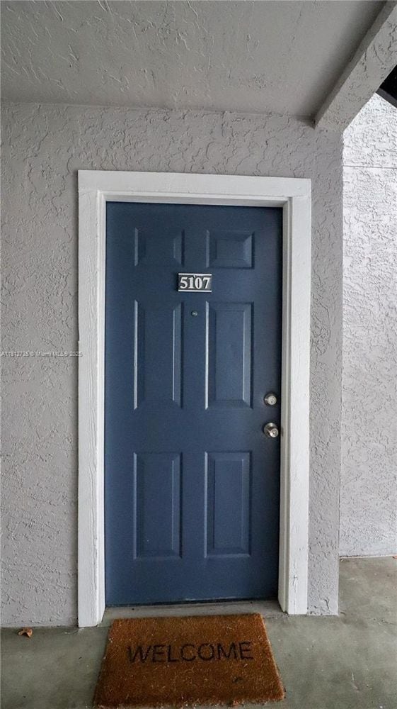 Building Photo - 10371 SW 150th Pl