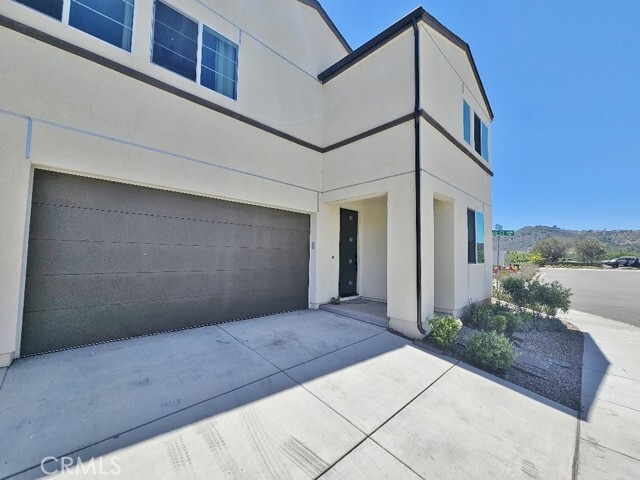 Building Photo - 229 Paddock Ln