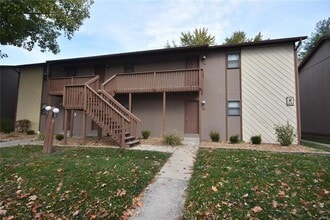 Building Photo - 76 Peachtree Ln