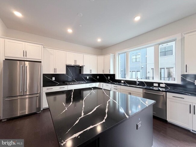 Building Photo - 11924 Caravelle Lp