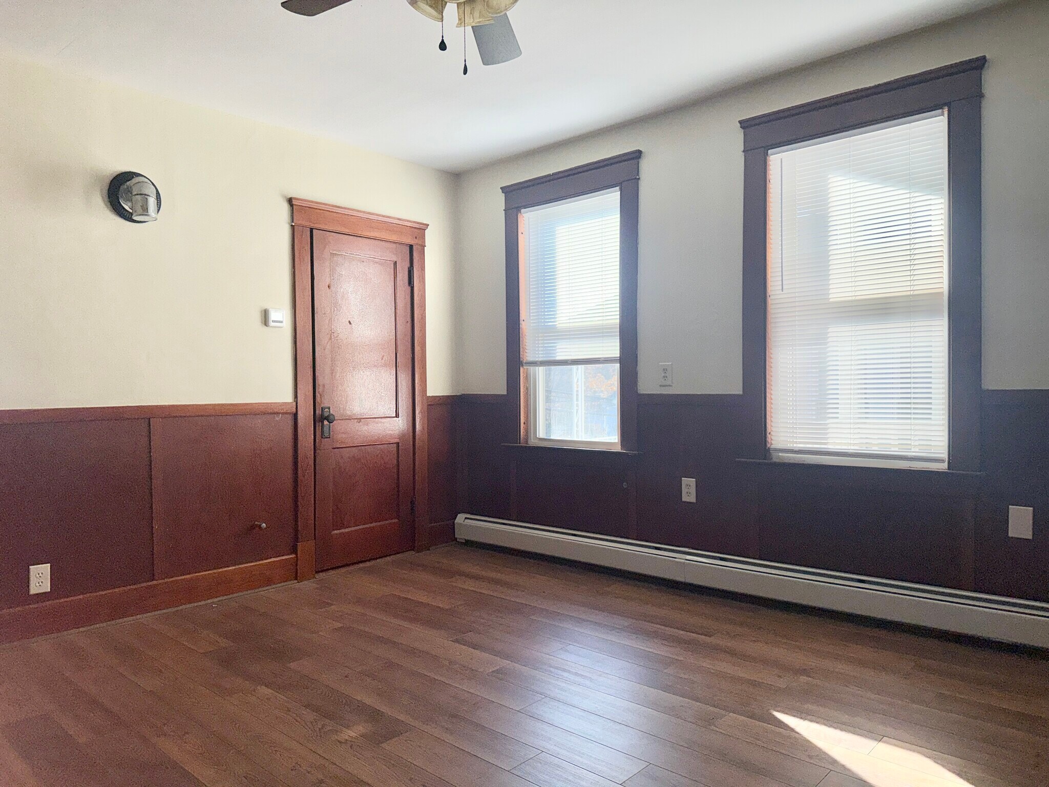 Building Photo - 998 Cass Ave