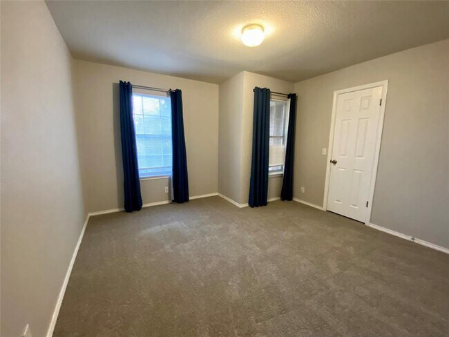 Building Photo - 6832 Auckland Dr