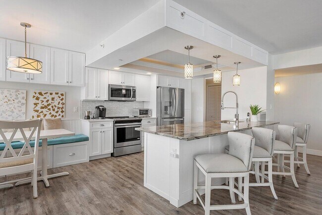 Building Photo - 3407 S Ocean Blvd