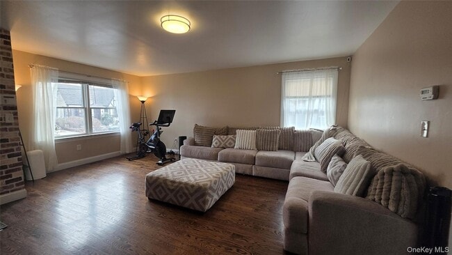 Building Photo - 65 Gibson Pl