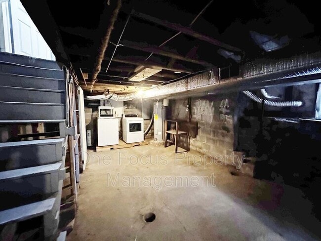 Building Photo - 471 West Fourth Street