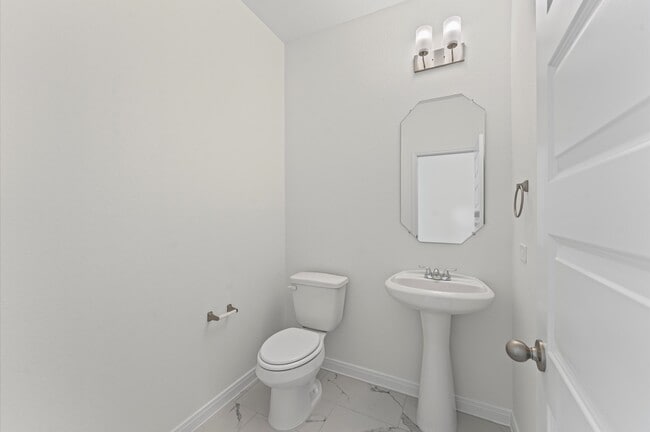 Building Photo - 11824 Whirlaway Dr