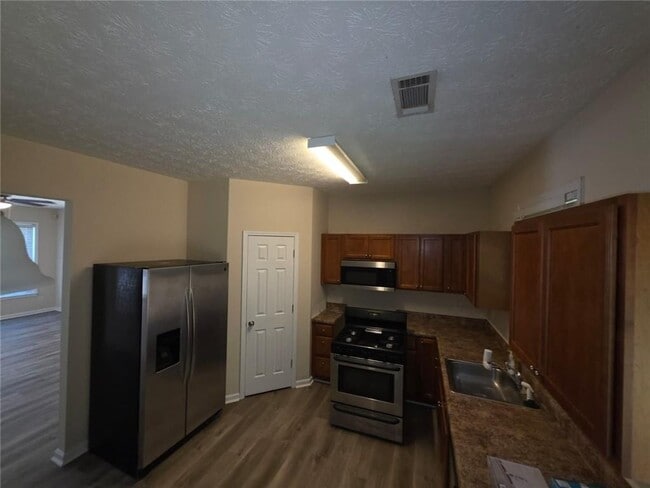 Building Photo - 3856 Shenfield Dr