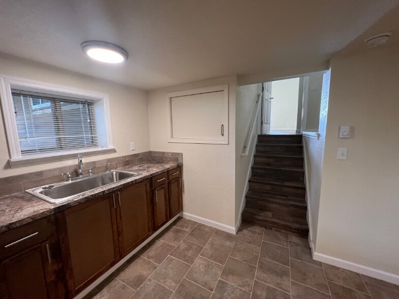 Building Photo - 419 Harvard Ave