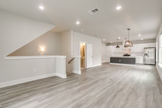 Building Photo - 3200 Forest Park Blvd