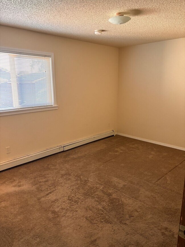 Building Photo - 7340 Bearfoot Cir