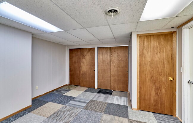 Building Photo - 15481 Duxbury Way