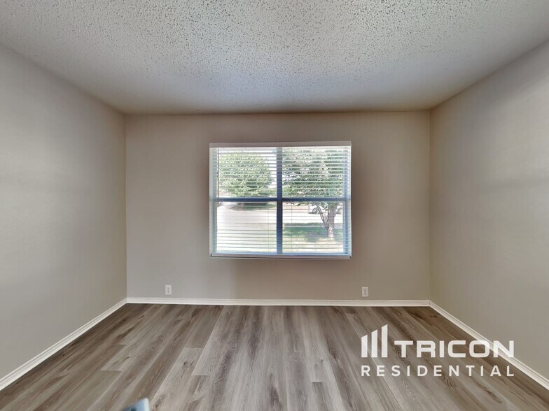 Building Photo - 4513 Merlot Dr
