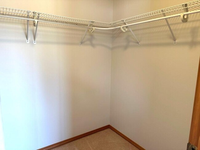 Building Photo - 4 bedroom in Lynnwood WA 98037