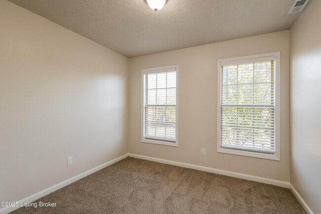 Building Photo - 9002 Crooked Arrow Ct