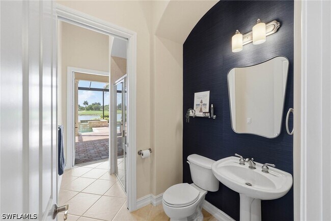 Building Photo - 8950 Shenendoah Cir