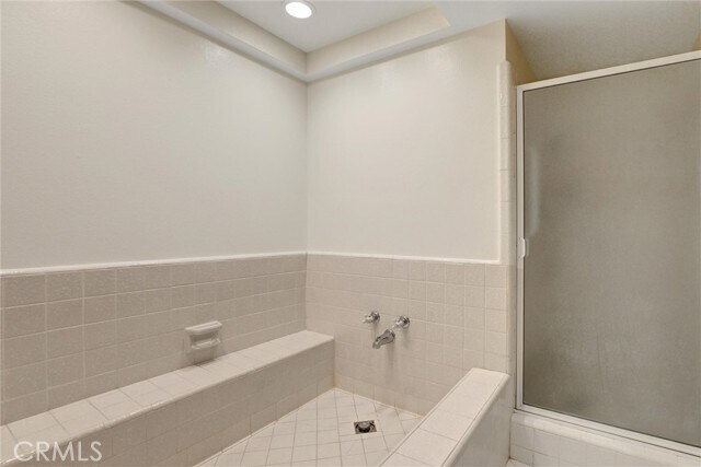 Building Photo - 16 Sycamore Creek