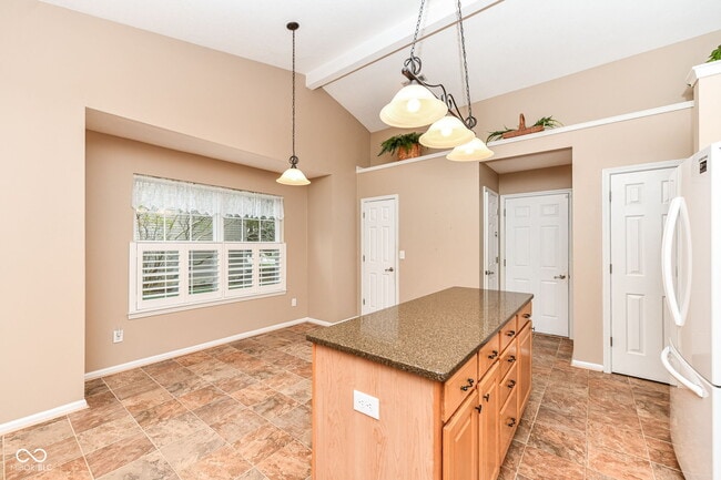 Building Photo - 5300 Breakers Way