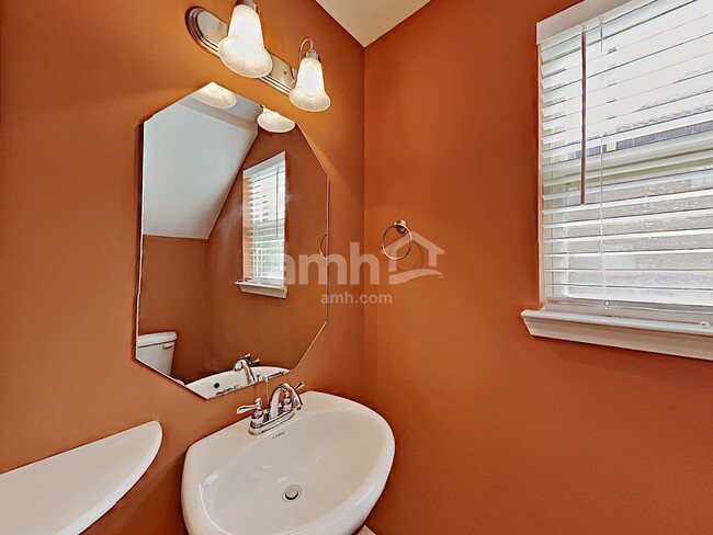 Building Photo - 2630 Anthem Way