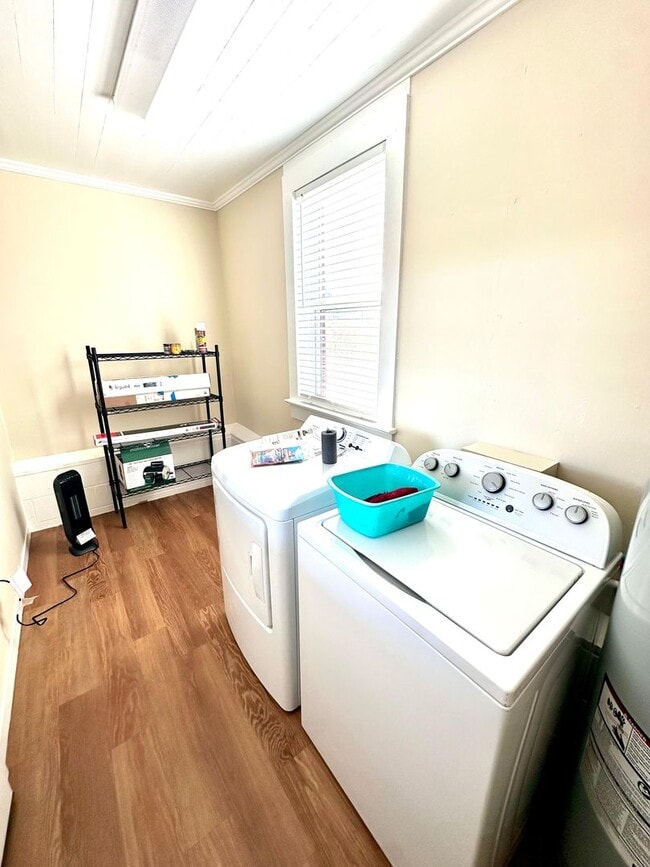 Building Photo - 2278 Old Creek Rd