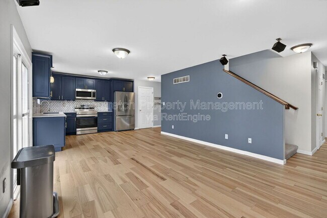 Building Photo - 425 Spring Trce