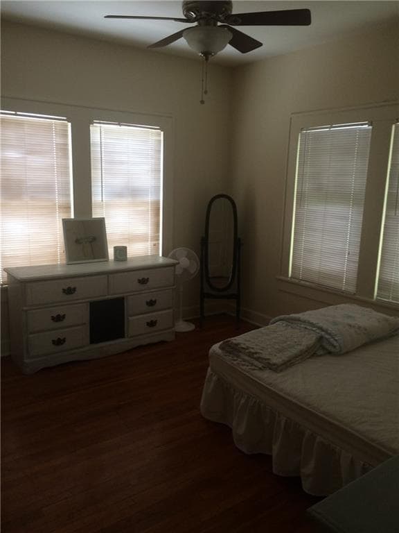 Building Photo - 707.5 Graham Pl