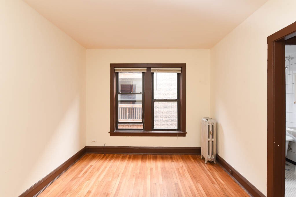 Building Photo - 3302 W Schubert Ave