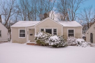 Building Photo - NEWLY RENOVATED! 3 BED, 1 BATH BEAUTIFUL SINGLE-FAMILY HOME IN CLEVELAND!