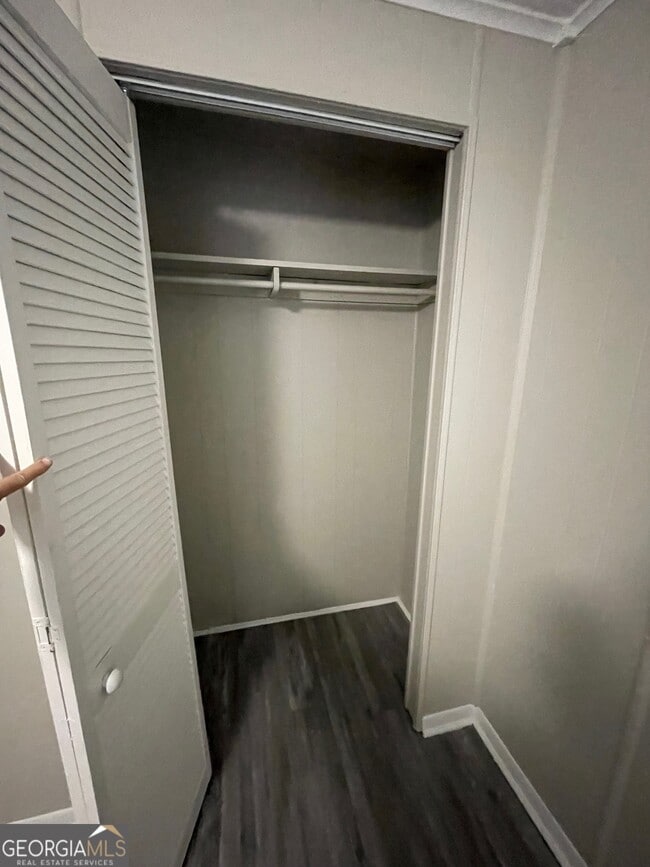 Building Photo - 60 Gees Ln