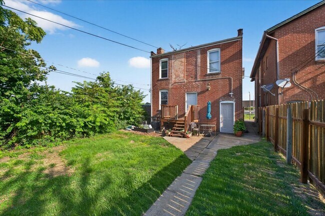 Building Photo - 3844 Gravois Ave