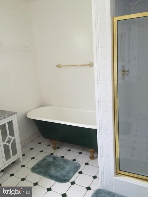 Building Photo - 507 Crabb Ave