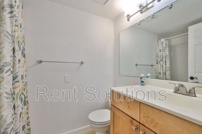 Building Photo - 2500 Winding Creek Blvd