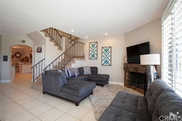 Building Photo - 38063 Crocus Ln