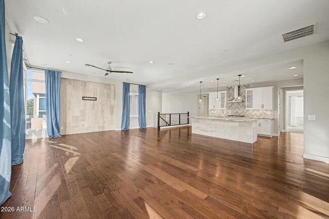 Building Photo - 9001 E San Victor Dr