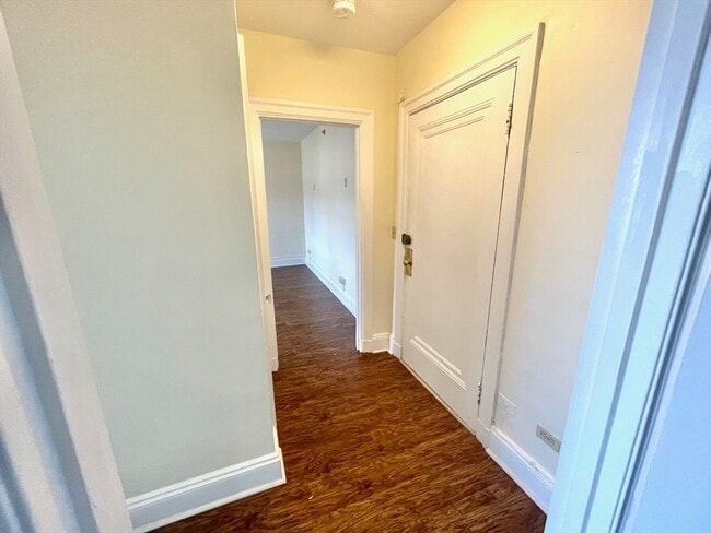 Building Photo - 1401 Beacon St