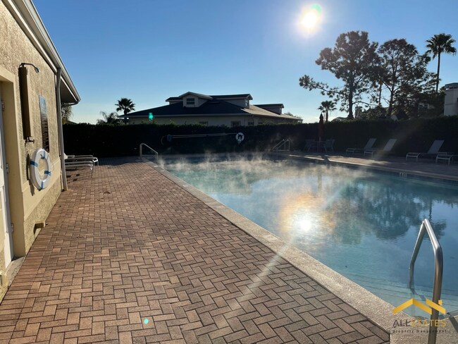 Building Photo - 13532 Fountainbleau Dr