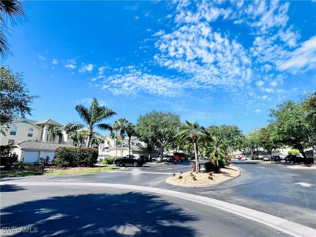 Building Photo - 15465 Cedarwood Ln