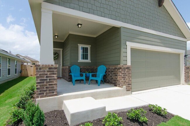 Building Photo - 6056 Urbano Bnd