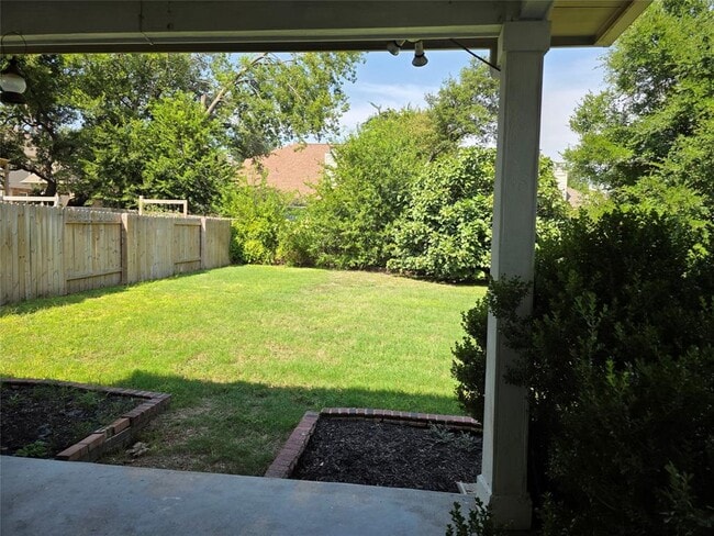 Building Photo - 1826 Paradise Ridge Dr