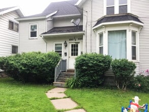 Building Photo - 1018/20 3rd Ave