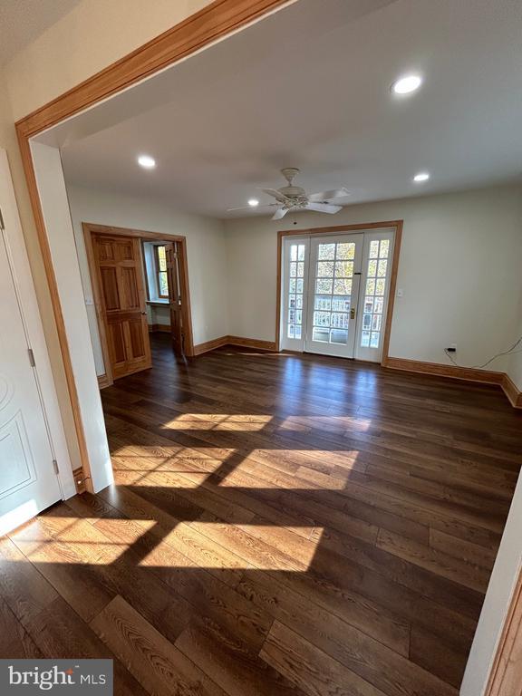 Building Photo - 33 Price Ave