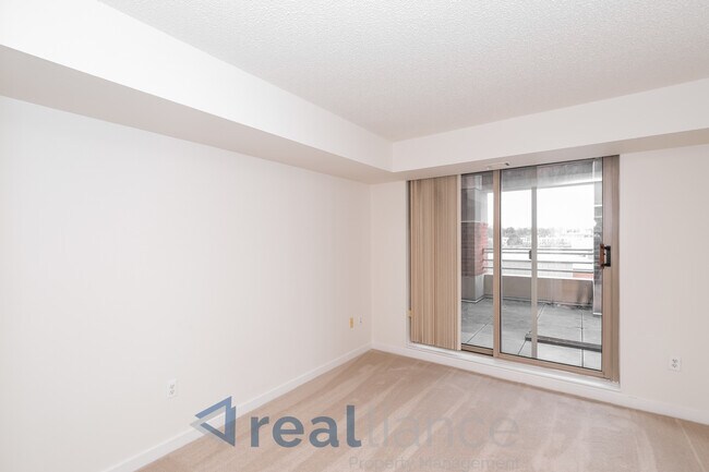 Building Photo - 1275 25th St NW