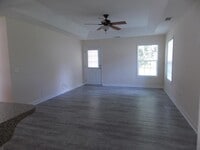 Building Photo - 305 Sterling Ct