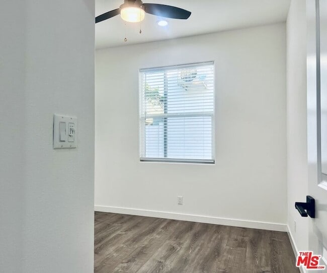 Building Photo - 247 S Catalina Ave